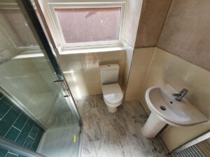 Bathroom by SEE Maintenance_0022