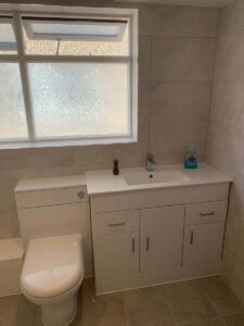 Bathroom by SEE Maintenance_0024