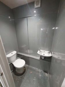 Bathroom by SEE Maintenance_0068